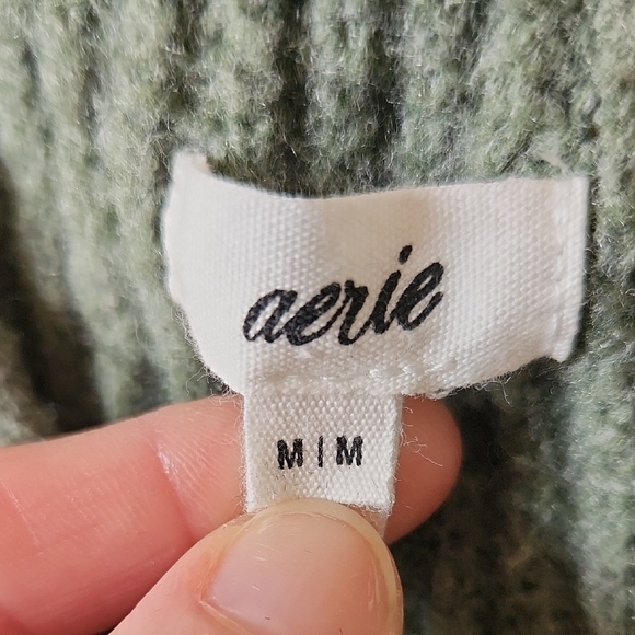 Aerie - Like New unReal Short Sleeve Cardigan - M - Picture 3 of 5